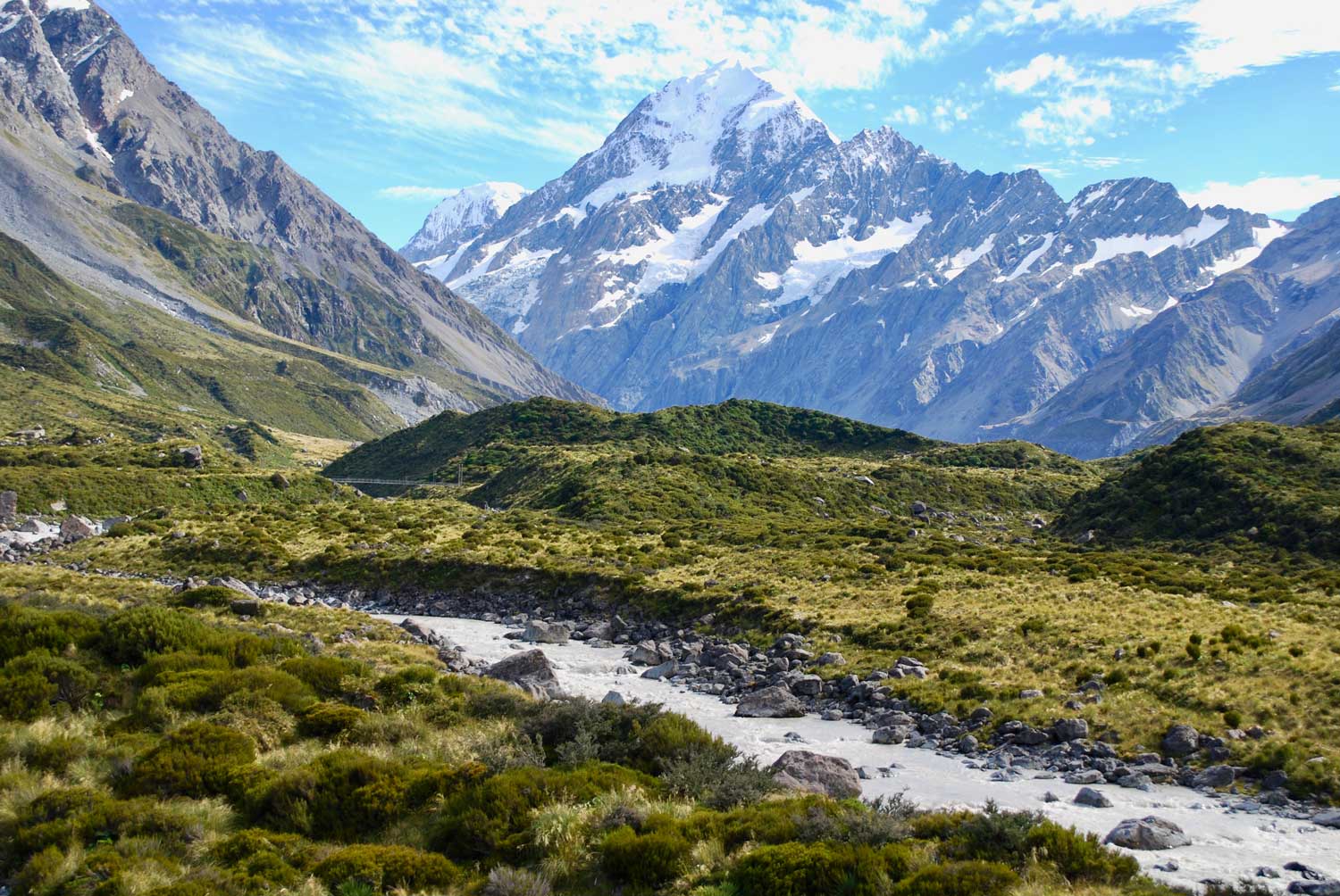 Hooker Valley Track: 3-4 hour easy Walk in Mt Cook National Park