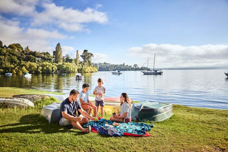 13 Best Things to do in New Zealand with Kids: First Timers Guide to NZ