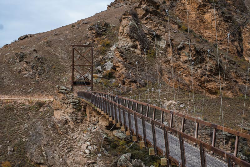 The Hugo Suspension Bridge on the Lake Dunstan Cycle Trail